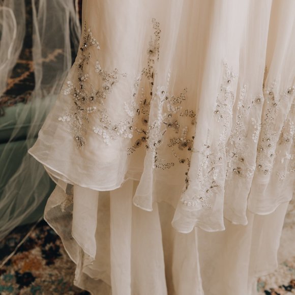 Vintage Jim Hjelm Beaded Wedding Gown - Picture 6 of 16